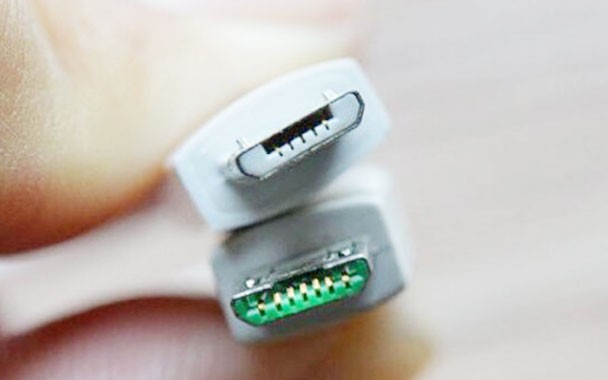 Google warning: Try not to use non-standard USB charging